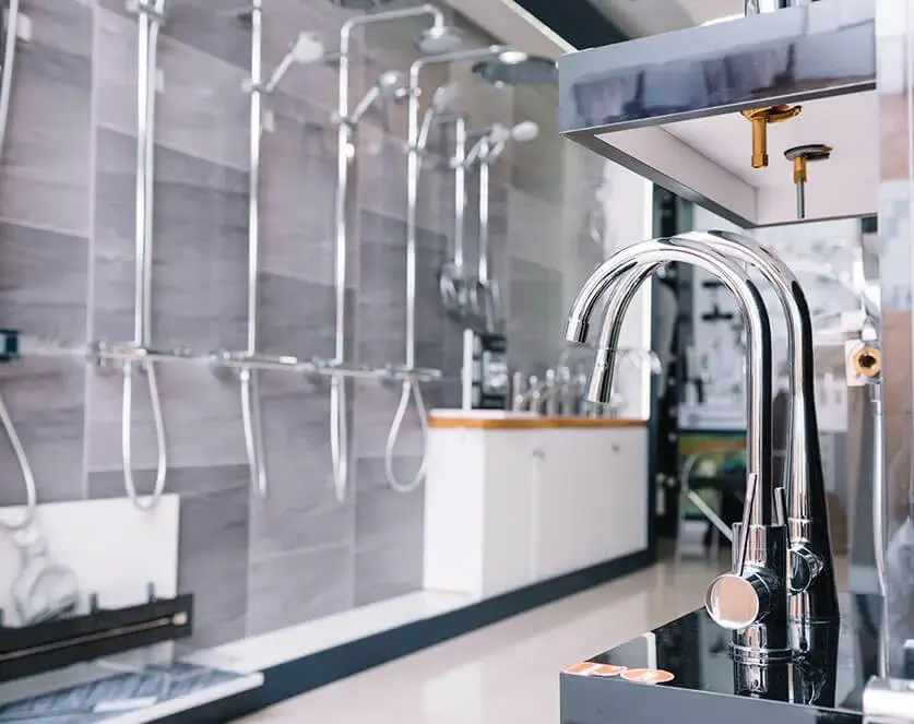 Different types of bathroom accessories and pipes | Flowtec